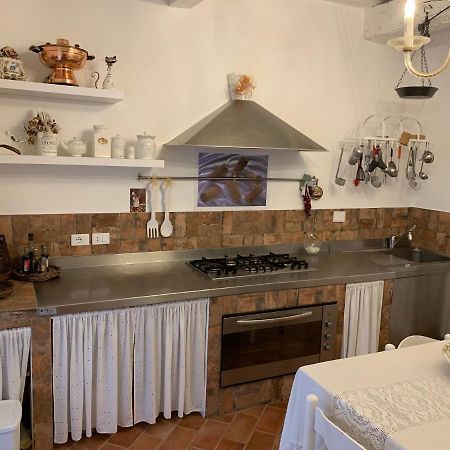 La Casa Dei Ricordi Daire Collesalvetti Dış mekan fotoğraf